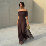 Uma – Rochie Lungă Fluidă cu Design Elegant