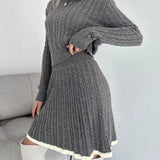 Set fustă cu rever și tricotat în cablu