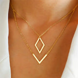 Helmi™ | Colier elegant cu pandantiv geometric în formă de V