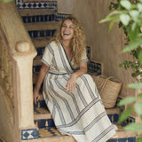 Thalassa | Rochie midi cu decolteu în V, mâneci scurte și talie înfășurată