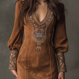 Amalia | Rochie mini vintage maro din suede cu decolteu în V și broderie