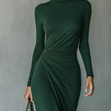 Felicia |  Rochie midi asimetrică înfășurată cu pliseuri și guler înalt verde închis