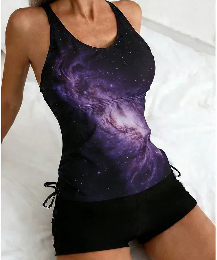 Celeste | Set de tankini cu imprimeu de galaxii care acoperă burtica