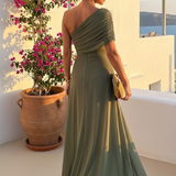 Uma – Rochie Lungă Fluidă cu Design Elegant